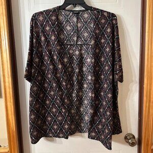 {Plus Size} Torrid Shrug~ Size 3~ Black, Red, Orange Argyle Print (G22)
